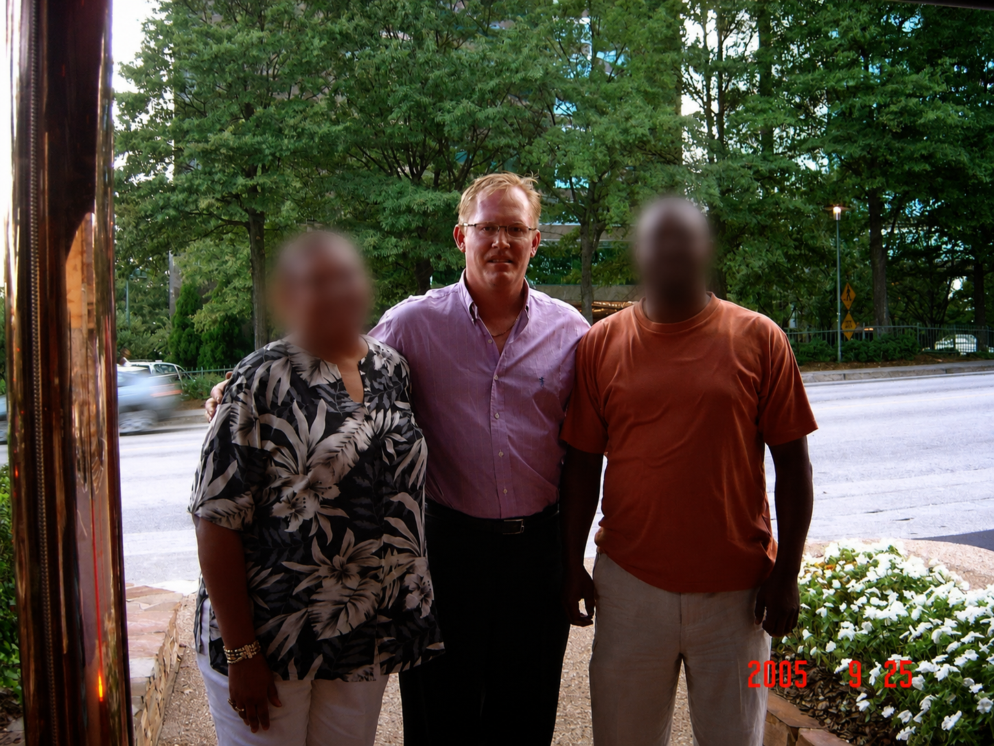 Jörn with Ronald and his wife during the final days of the Texas VIP roadshow, 25 September 2005