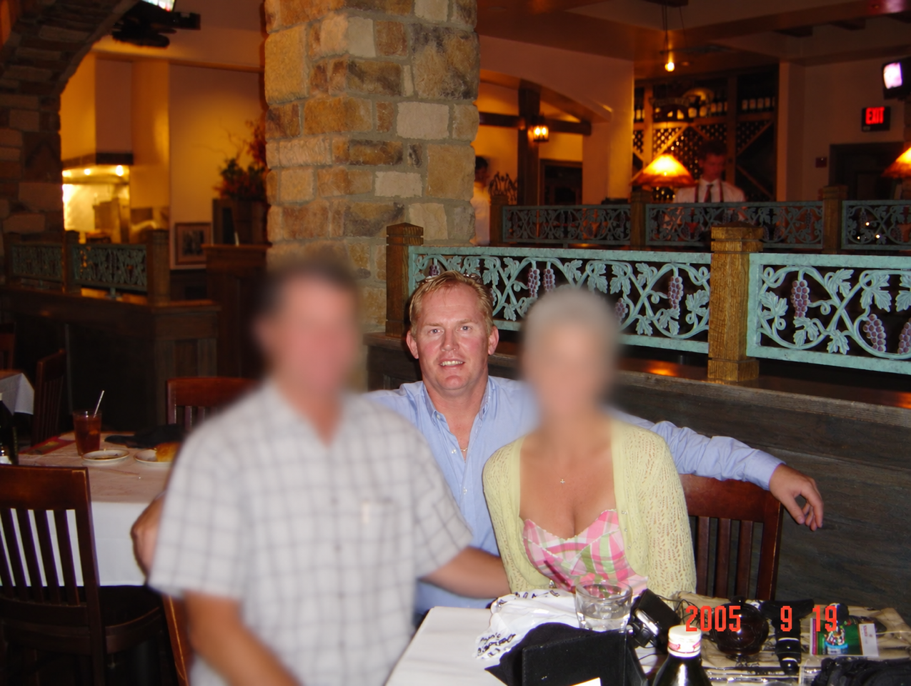 Jörn with VIP guests at dinner in Tulsa, 19 September 2005